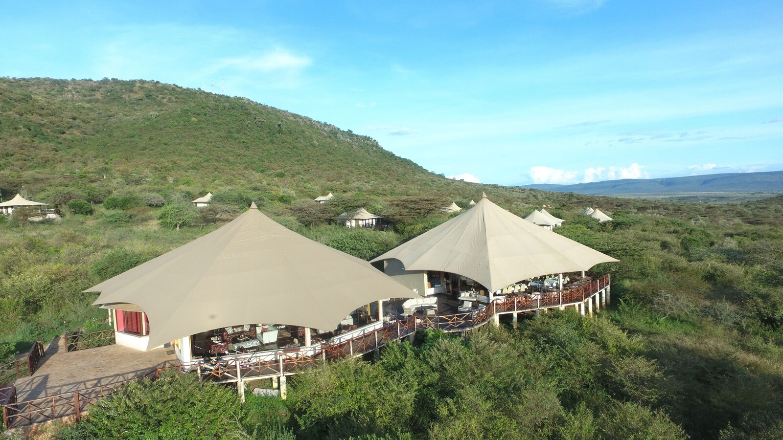 Emayian Luxury Camp – Ololaimutiek · Maasai Mara